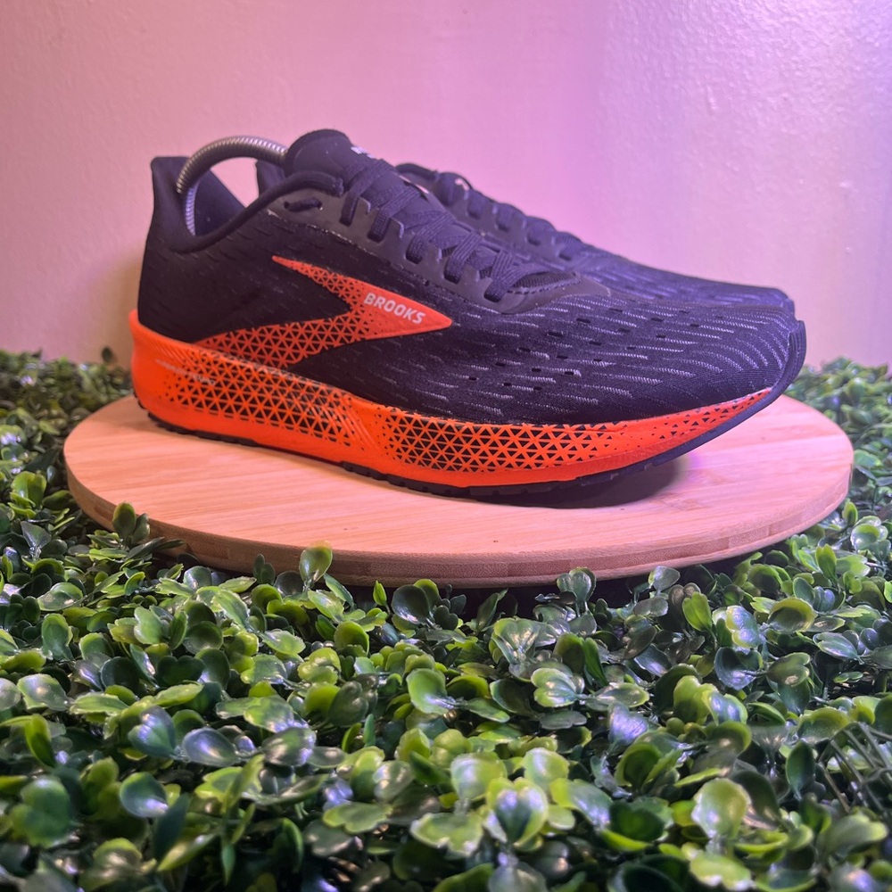 🔥 BROOKS HYPERION TEMPO BLACK ORANGE MENS ATHLETIC RUNNING SHOES SIZE 11 MED. D